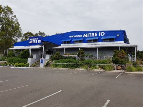 Woodmans Mitre 10 .